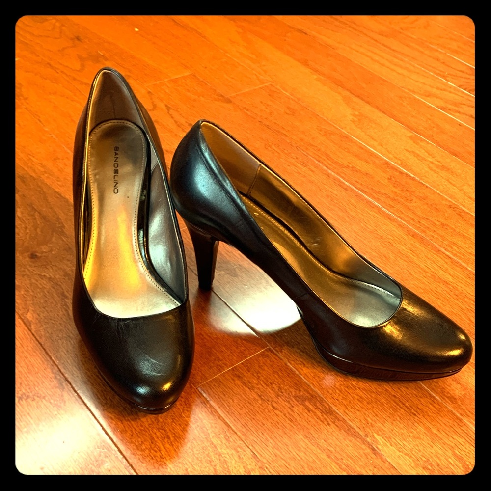 Brand New! Classic Black Leather Heel